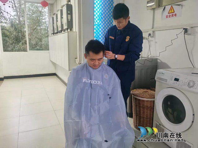 全能消防員！瀘州消防的“Tony”(圖4)