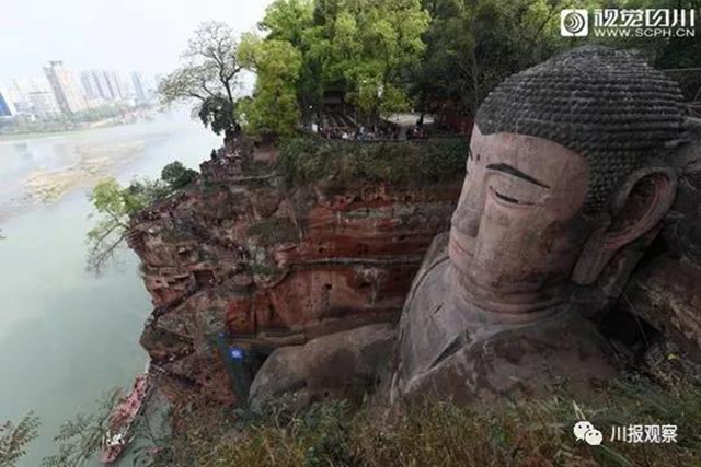 四川這些大美景區(qū)，對全國醫(yī)務(wù)人員免費(fèi)一年！(圖2)
