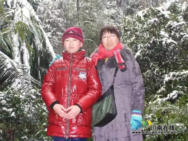 【西南醫(yī)大中醫(yī)院·一線】暖心，“醫(yī)二代”的真情告白！(圖2)