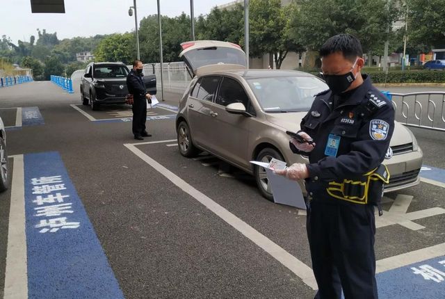 瀘州交警：助力復(fù)工復(fù)產(chǎn)，疫情期間車駕管業(yè)務(wù)這么辦！(圖3)