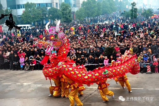 二月二，龍?zhí)ь^！||王偉鄉(xiāng)愁攝影作品《龍在民間》賞析(圖8)