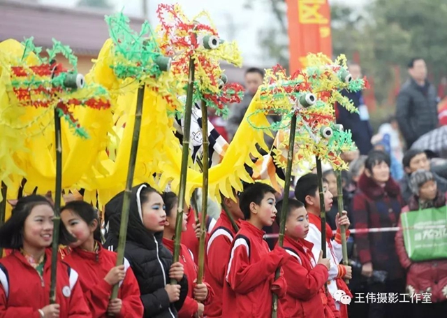 二月二，龍?zhí)ь^！||王偉鄉(xiāng)愁攝影作品《龍在民間》賞析(圖24)