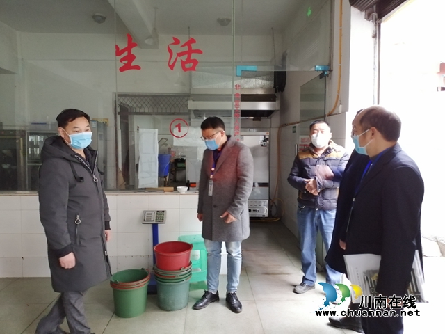 瀘縣潮河鎮(zhèn)開展學(xué)校疫情防控及安全檢查(圖2)