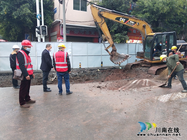 瀘縣云龍鎮(zhèn)疫情防控不放松 雨污分流建設不停步