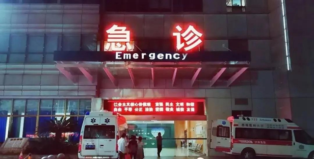 【圍觀】吞口！瀘州90后辣媽豪飲一斤白酒后遭了……(圖3)