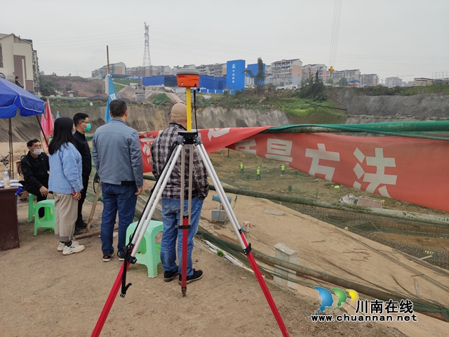 江陽區(qū)茜草街道桂圓林社區(qū)：抓住復(fù)工節(jié)點(diǎn)  落實(shí)安全檢查