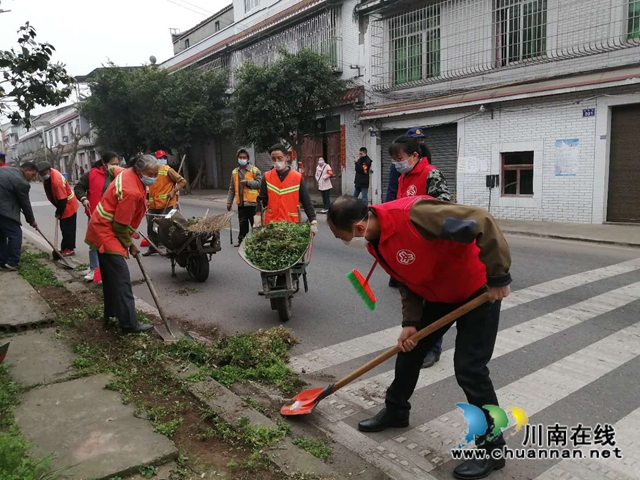 龍馬潭區(qū)特興街道：發(fā)動群眾，“5+1”做好“周末大掃除”