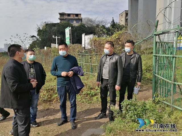 江陽區(qū)茜草街道對飲用水源保護區(qū)進行環(huán)境安全檢查(圖2)