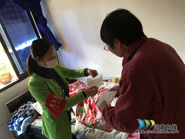 龍馬潭區(qū)小市街道：小小口罩顯關懷(圖2)
