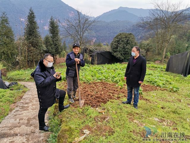四川警察學院：伴著脫貧攻堅的沖鋒號前進(圖4)