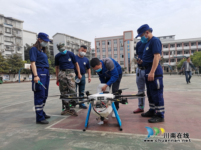 無人機噴霧機消毒機齊上陣！瀘縣立體式消毒為學校復學保駕護航(圖4)