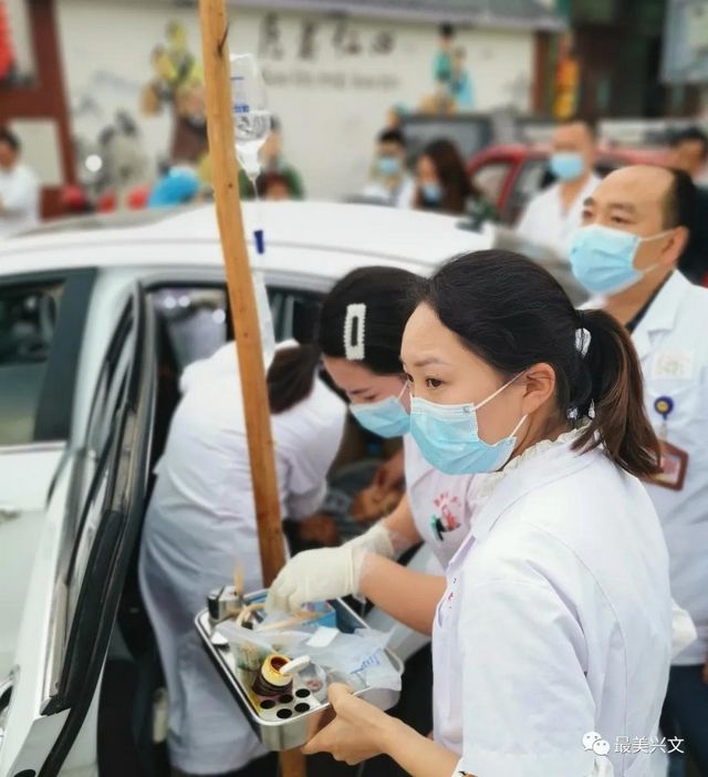 緊急！興文一孕婦在車上產子，嬰兒臍帶繞頸(圖2)