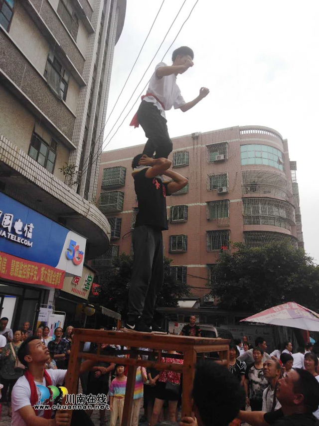 瀘縣云錦鎮(zhèn)新武搏擊健身俱樂部掛牌成立(圖7)
