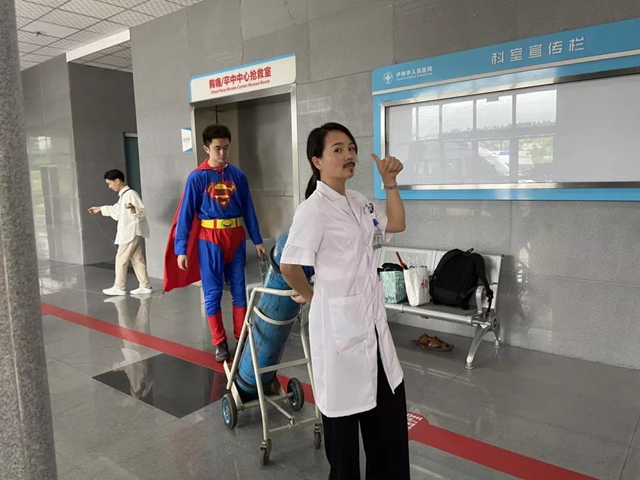 瀘州這家醫(yī)院被新聞聯(lián)播、央視新聞、人民日報、新華社輪流關注！(圖13)