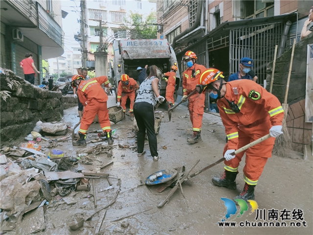 貴州安順市消防救援支隊千里馳援 一篇丹心連合江！(圖2)