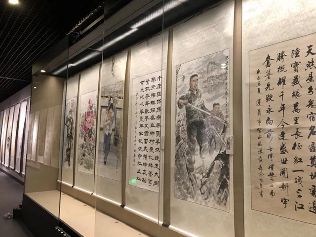 “磅礴烏蒙?奔康圓夢(mèng)”云貴川三省五市州書(shū)畫(huà)攝影聯(lián)展在瀘州舉行(圖4)