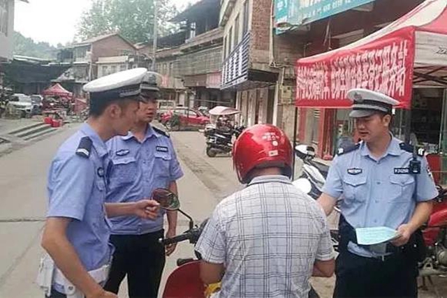 提醒內(nèi)江車主們：掛上這個(gè)牌，小偷不敢來！(圖3)