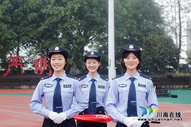 瀘州市少年警校在四川警察學(xué)院舉行授牌儀式(圖7)