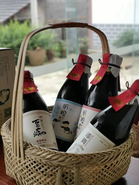 美滋滋！瀘州肥兒粉/肖鴨子/麻辣雞/畢阿婆…在一家店就能買到！(圖5)