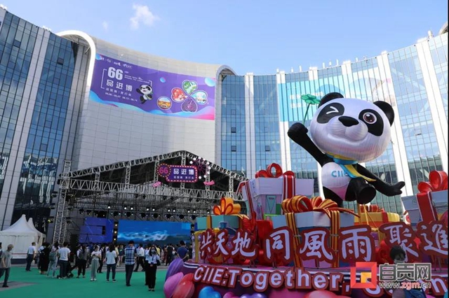 自貢彩燈又走出國門！猜猜這次點(diǎn)亮了哪里？(圖8)
