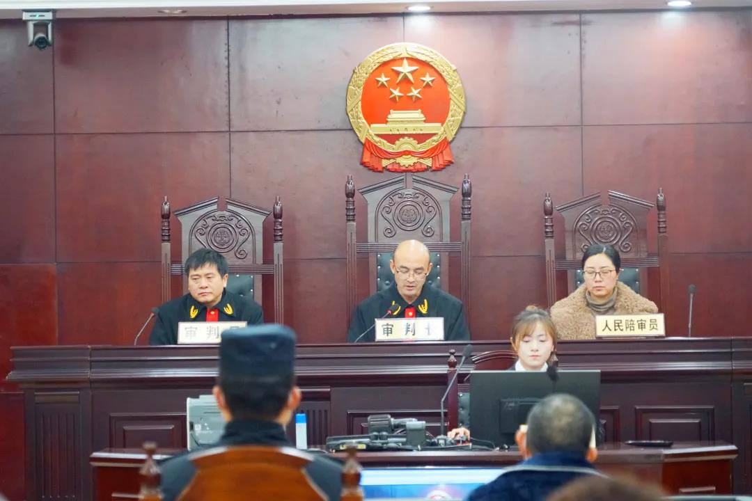 前敘永縣運管所所長充當“保護傘”獲刑10年半！(圖4)