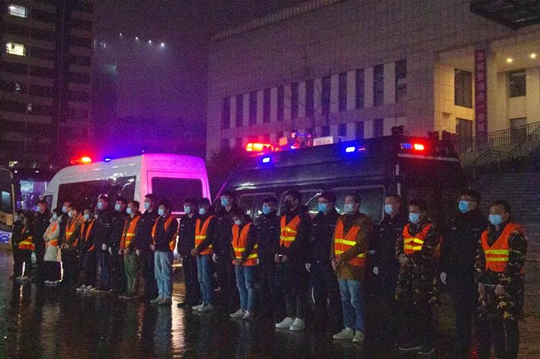 半年布網(wǎng)、輾轉(zhuǎn)12省抓捕140人！內(nèi)江警方破獲一起驚天大案(圖1)
