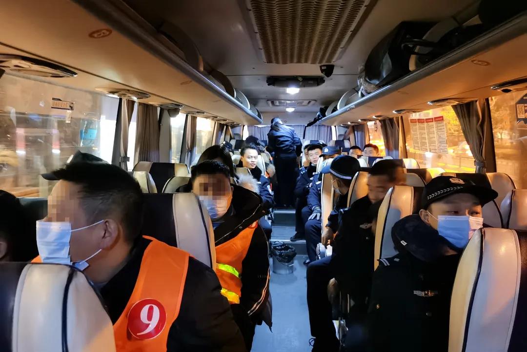 半年布網(wǎng)、輾轉(zhuǎn)12省抓捕140人！內(nèi)江警方破獲一起驚天大案(圖9)