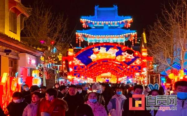 先睹為快！第27屆自貢燈會(huì)主大門(mén)“曝光”(圖9)
