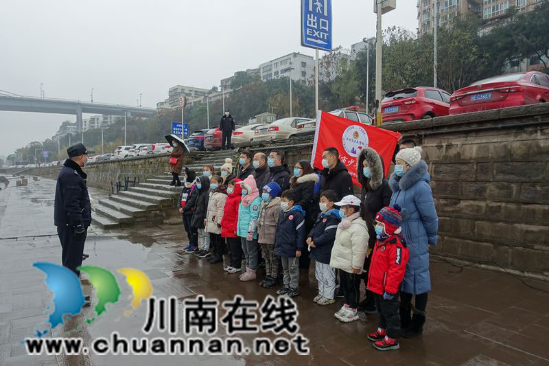 首個警察節(jié) 少年警校小學員學當“警察”(圖3)