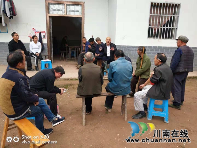 合江先灘鎮(zhèn)：宣傳“一肩挑”政策，鄉(xiāng)賢人士黃思碧在行動(圖3)