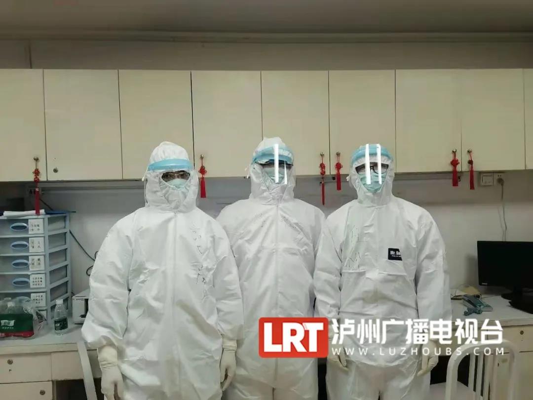 周星馳包場(chǎng)！瀘州英雄在影院回憶“武漢日夜”(圖9)