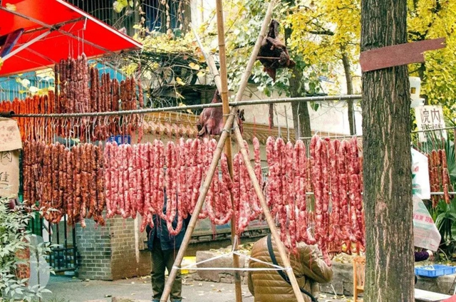 【擴(kuò)散】臘肉香腸吃得嗨！這幾類人千萬別吃？(圖7)