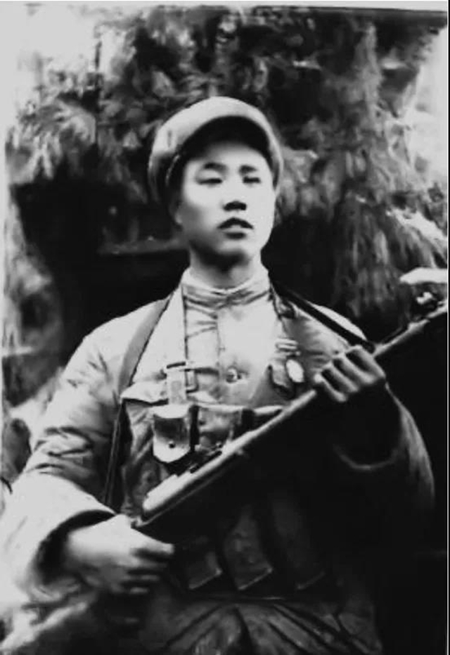 邱少云：參加內(nèi)江剿匪戰(zhàn)斗 生擒匪首劉海東(圖1)