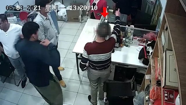 刑拘！內(nèi)江男子婚宴化身“戲精”終難逃警察“火眼金睛”(圖2)