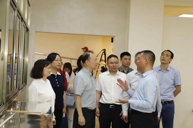 西南醫(yī)大中醫(yī)院雙喜臨門！(圖19)