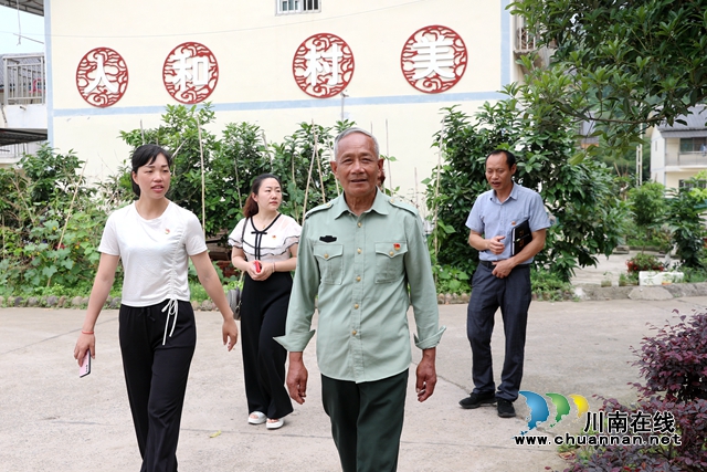 納溪區(qū)天仙鎮(zhèn)雙新村：“學(xué)黨史 話變遷”，激發(fā)鄉(xiāng)村振興動(dòng)能(圖3)