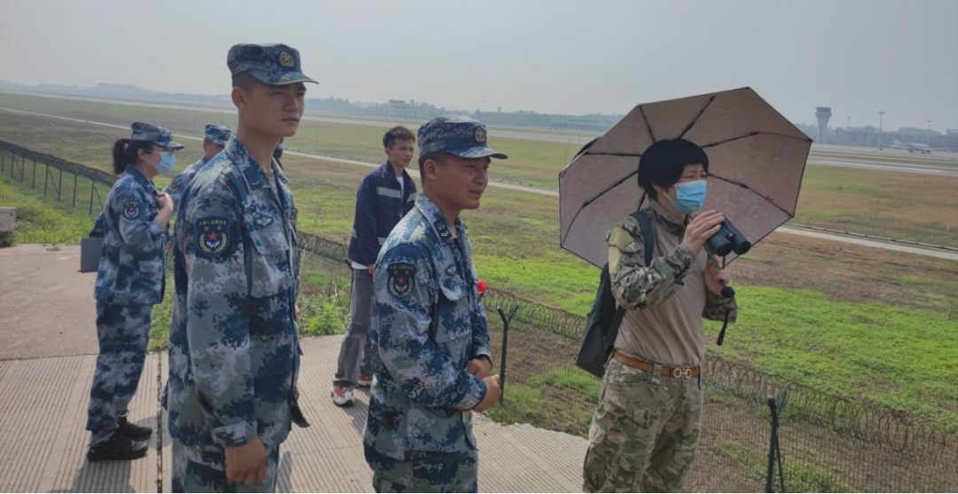瀘州機(jī)場(chǎng)軍民航聯(lián)合開展鳥害防治與生態(tài)環(huán)境調(diào)研(圖3)