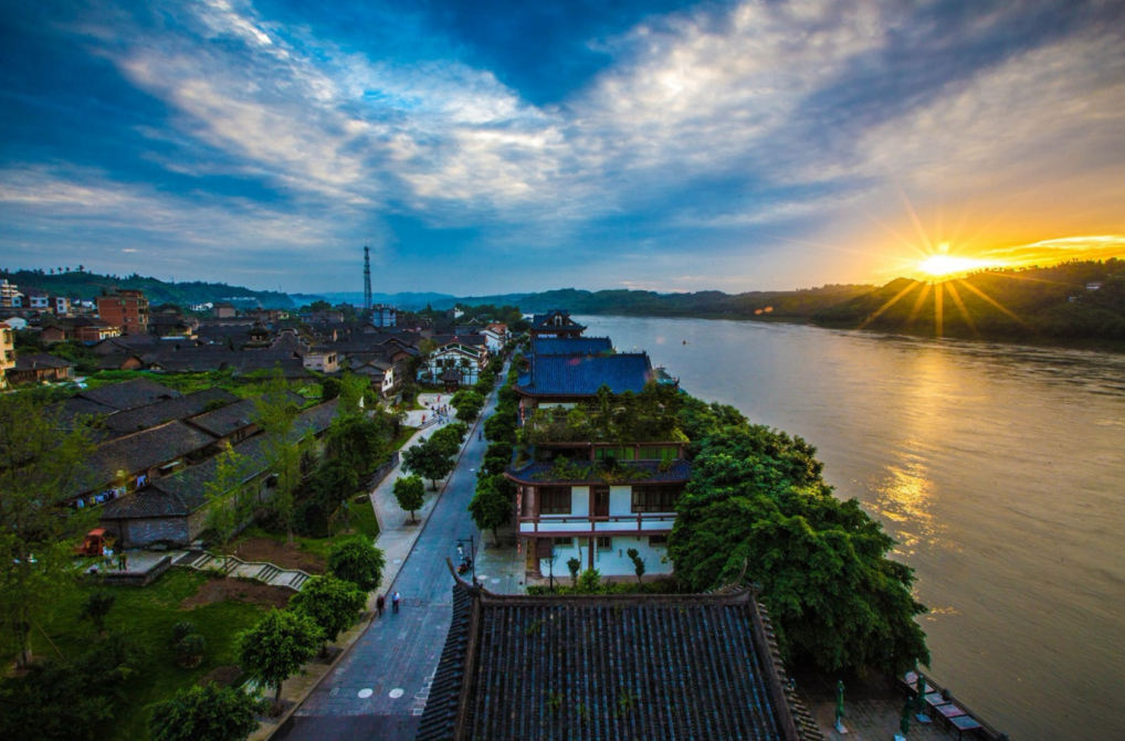 雛形初現(xiàn)：宜賓李莊古鎮(zhèn)月亮田景點(diǎn)“水街”進(jìn)入蓄水階段(圖1)