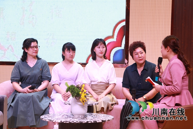 合江縣開展2021年“最美家庭”表揚暨家庭助廉活動(圖7)