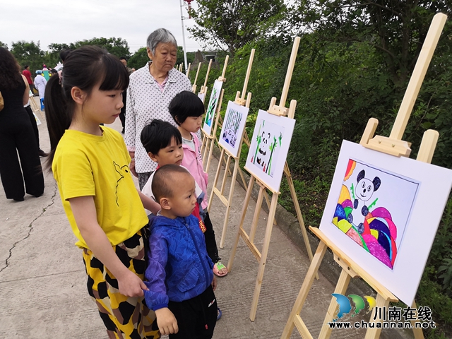 六一節(jié)特稿∣三省兒童畫熊貓，萬千大愛匯安民(圖3)