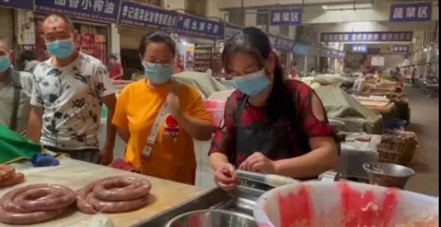 【分享】豬肉降價，四川民眾反季節(jié)灌香腸？但這三個部位的肉要少吃！