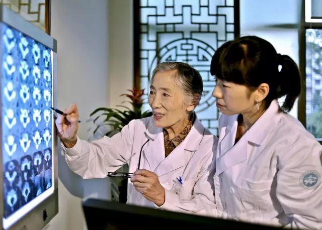 【致敬】點贊，93歲名老中醫(yī)的初心使命！(圖6)