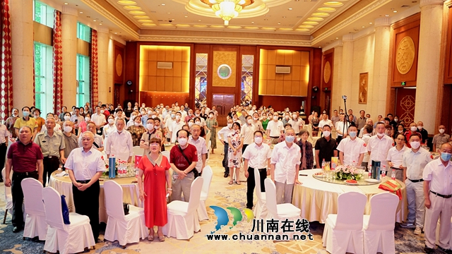 慶祝瀘縣二中八十華誕瀘州地區(qū)師生聯(lián)誼會(huì)成功舉行(圖15)