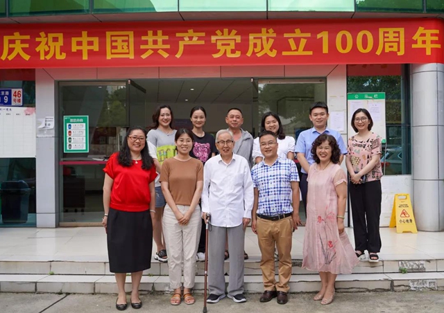 【西南醫(yī)大附院建院元老口述史】賀志光：把我的故事講給你聽(圖2)