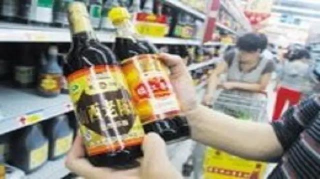 【分享】買醋前搖一搖，有這種反應(yīng)？千萬別買了！