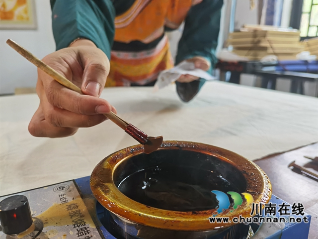 古藺：非遺蠟染工藝獻禮建黨百年(圖4)