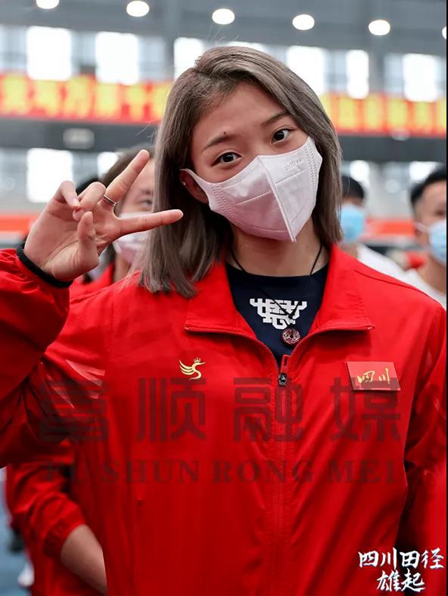 “女飛人”吳艷妮將登上全運(yùn)會(huì)舞臺(tái)，期待她跑出富順?biāo)俣龋?圖3)