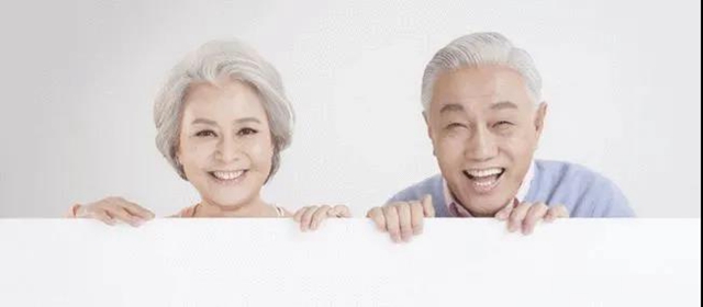 【提醒】躲不過的白內(nèi)障，究竟何時做才最有效？(圖5)