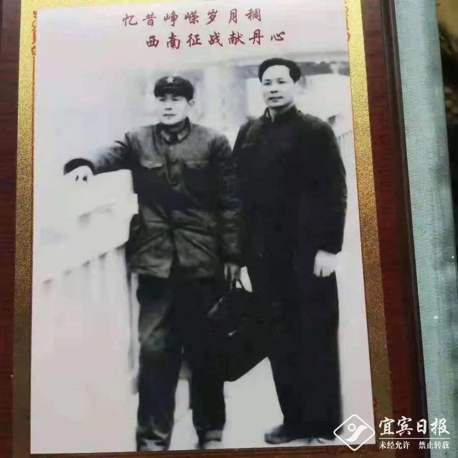 淚目！宜賓88歲長津湖戰(zhàn)役老兵講述真實(shí)戰(zhàn)場：195名指戰(zhàn)員只剩下2人！(圖4)