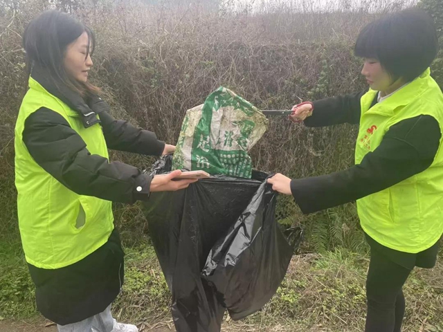 以川渝兩地青春之力守護瀨溪河流域健康(圖2)